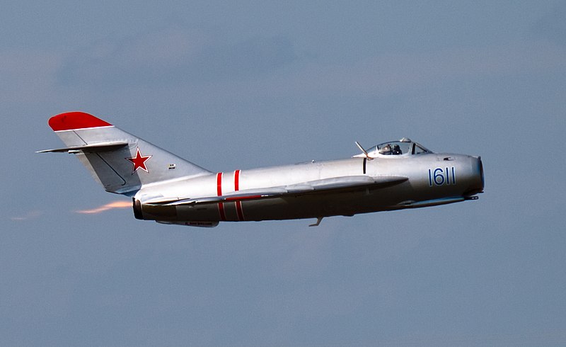 800px-Mikoyan-Gurevich_MiG-17_Fresco_cn_1C1611_%28N217SH%29.jpg