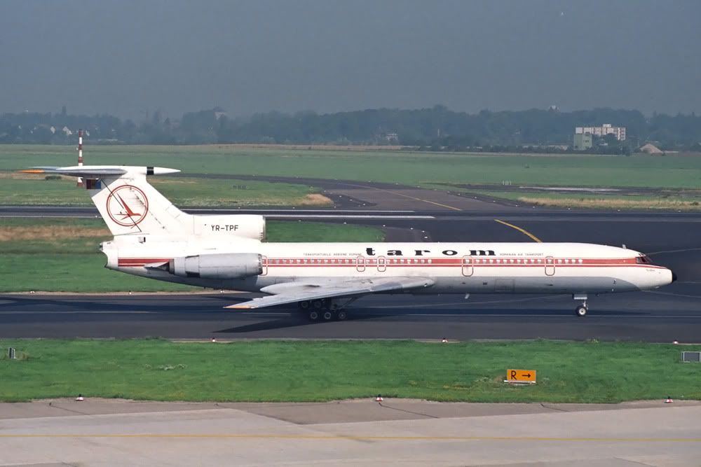 Tu154BYR-TPFTarom.jpg