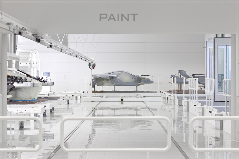 mclaren-production-center-designboom01.jpg