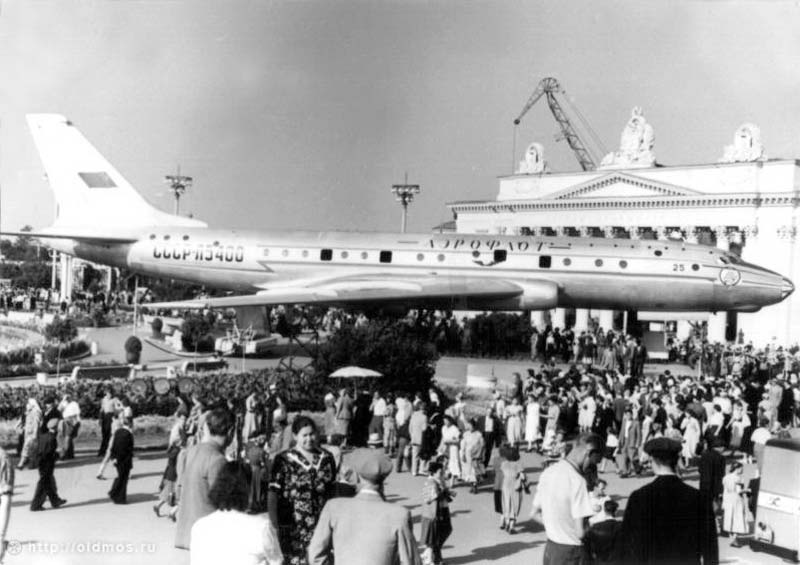 tu-104_cccp-l5400_1.jpg