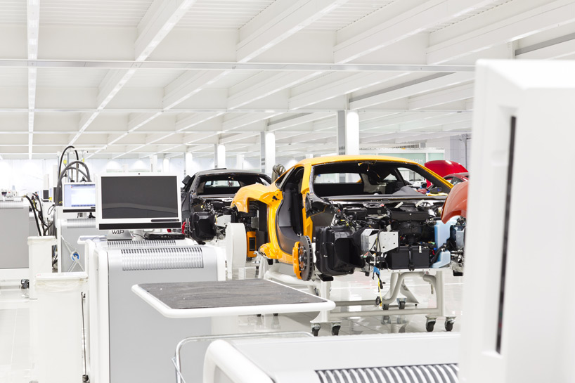 mclaren-production-center-designboom09.jpg