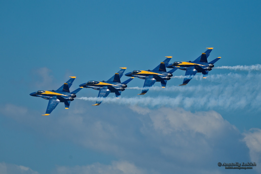 201110075393-XL.jpg