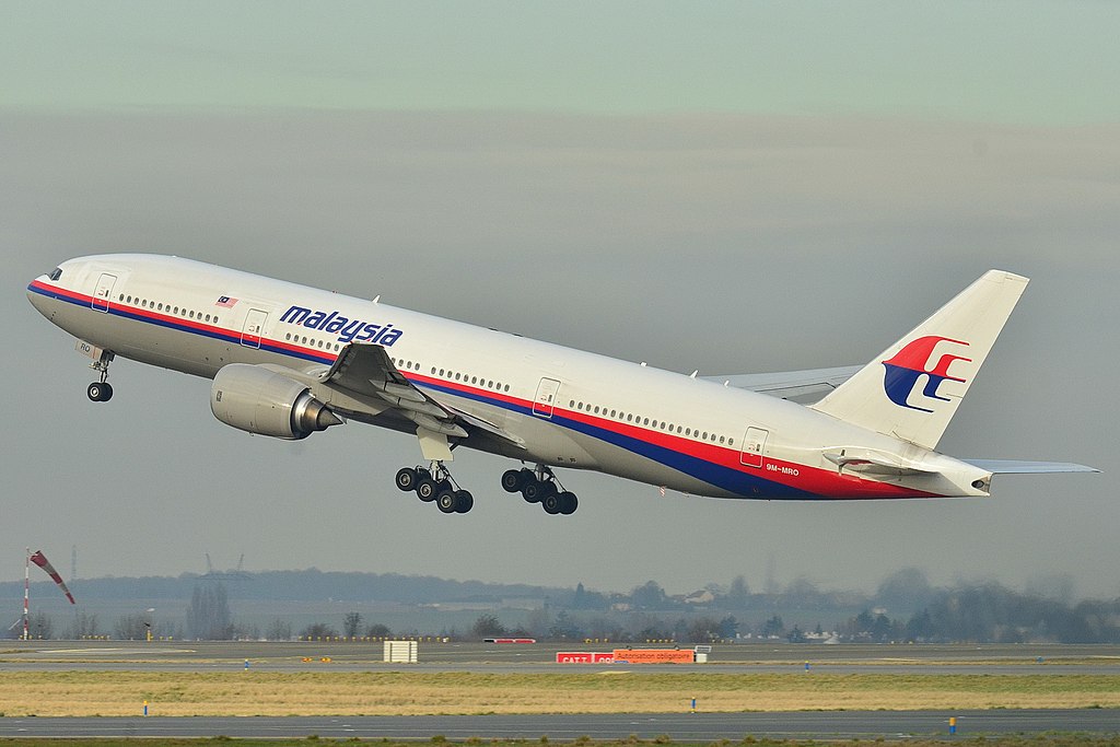 1024px-Boeing_777-200ER_Malaysia_AL_%28MAS%29_9M-MRO_-_MSN_28420_404_%289272090094%29.jpg