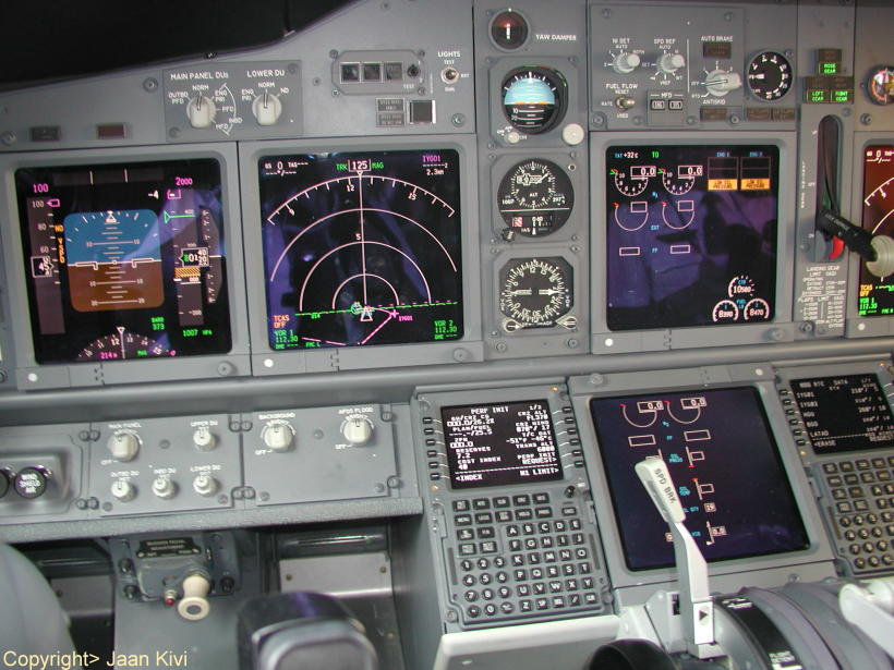 Boeing+737+Cockpit+Pictures+%25282%2529.jpg