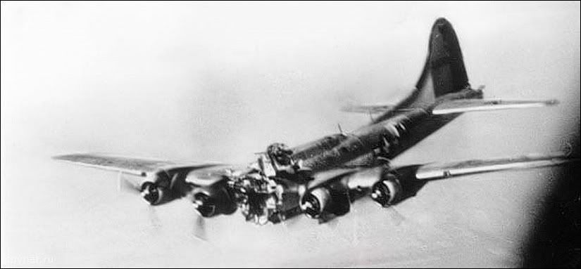 B-17G_Crushed_2.jpg