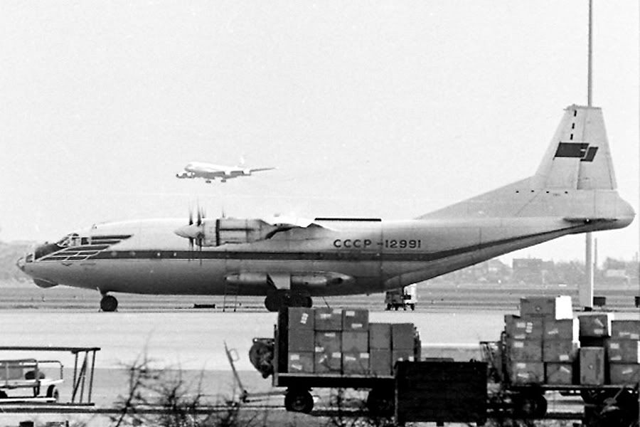 An-12-900.jpg