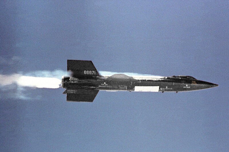 800px-X-15_in_flight.jpg