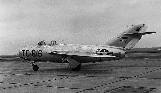1361201958_ats36166_MiG-15_USAF_3.jpg