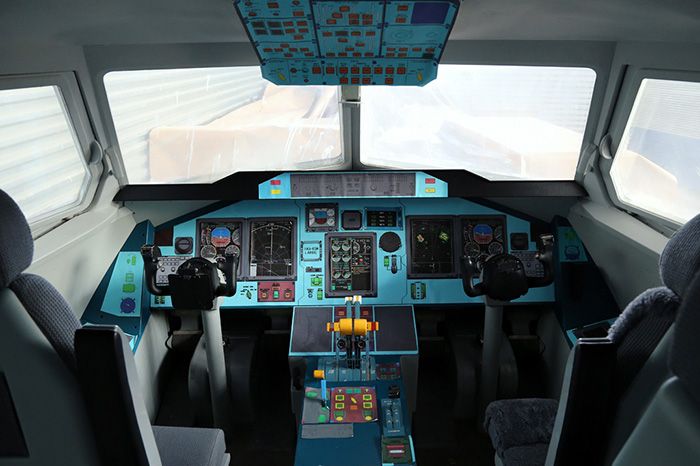 il-112v-cockpit.jpg