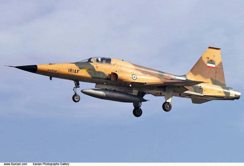 1359943453_Iran_Air_Force_IRIAF_F5.jpg