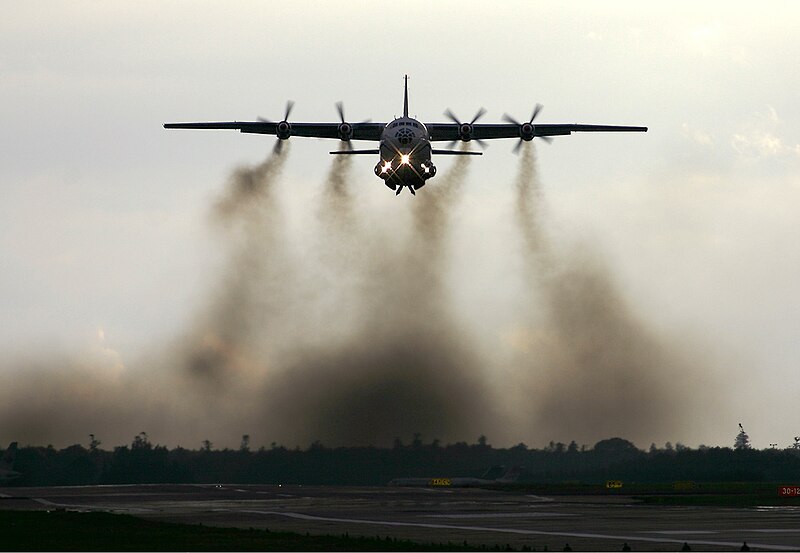 800px-Vega_Air_Antonov_An-12_JDK.jpg