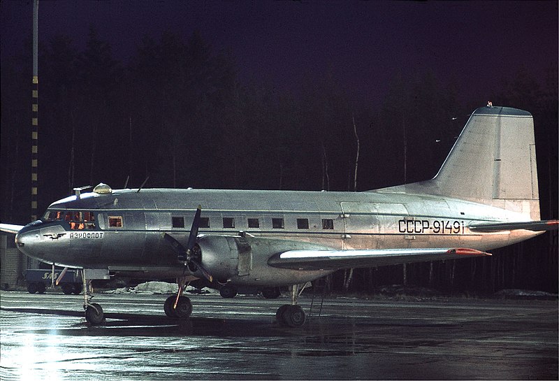 800px-Aeroflot_Ilyushin_Il-14_at_Arlanda%2C_November_1970.jpg