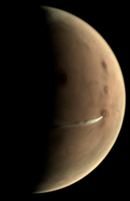 Elongated_cloud_on_Mars_node_full_image_2.jpg